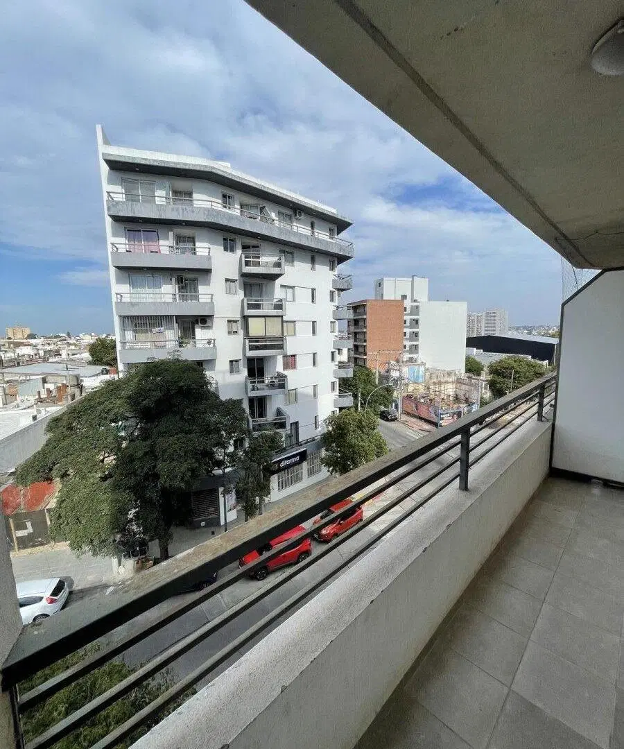 ALQUILER | Cofico | Un dorm. | 40 mts2 | 2°piso - Contrafrente | Amplio y Luminoso | A 5 min. del Ce 2