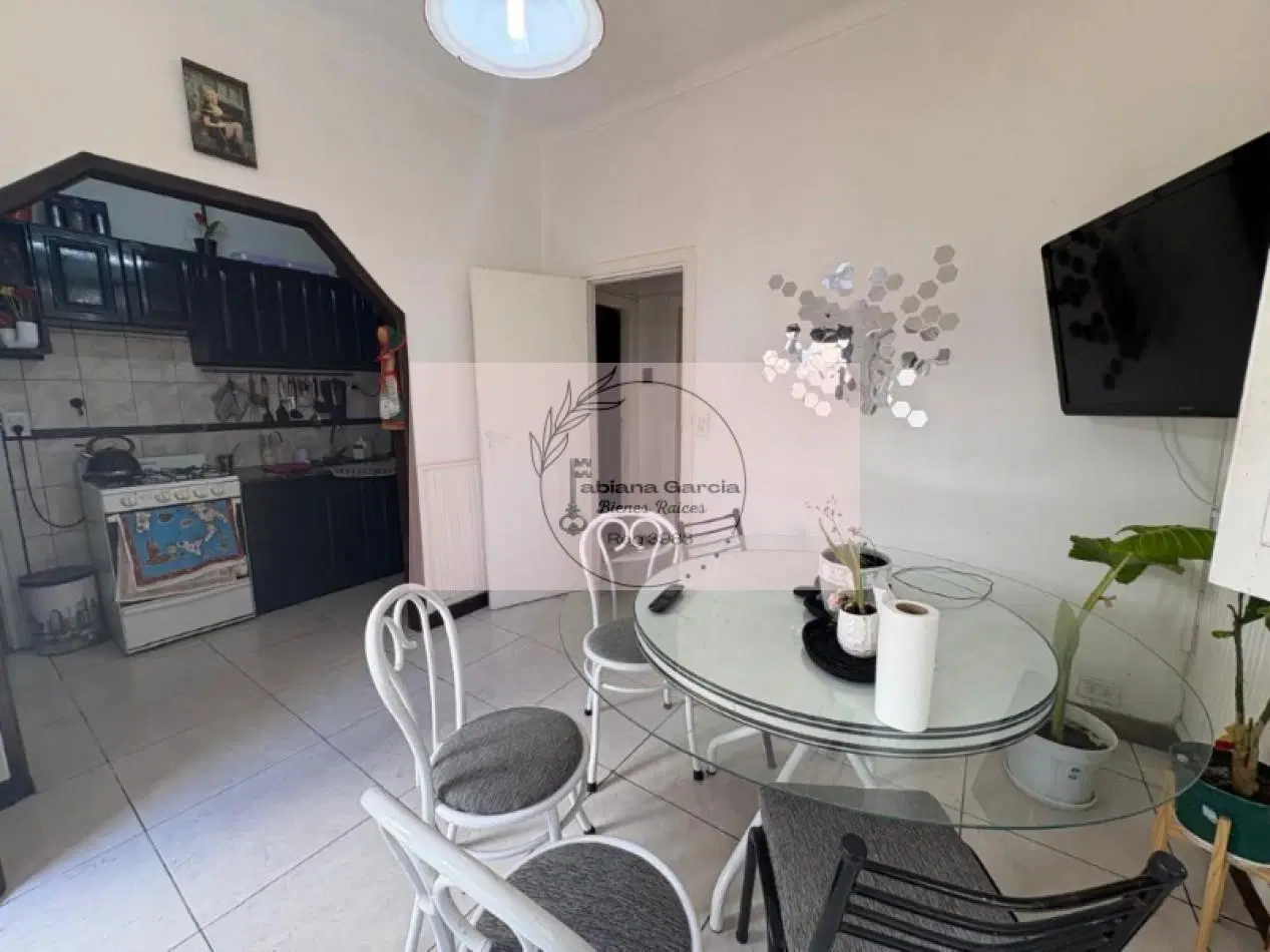 Venta PH en Chauvin con espectacular terraza propia 2