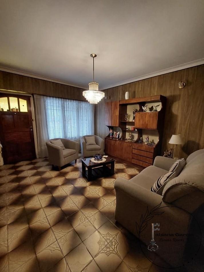 Venta PH Tipo Chalet con Patio - Parrilla y Terraza