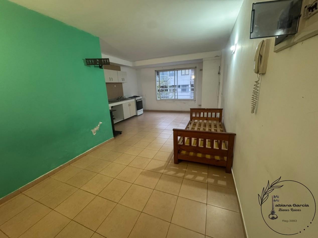 Foto de VENTA MONOAMBIENTE A LA CALLE - EXCELENTE UBICACION CERCA DE PLAZA, imagen 3