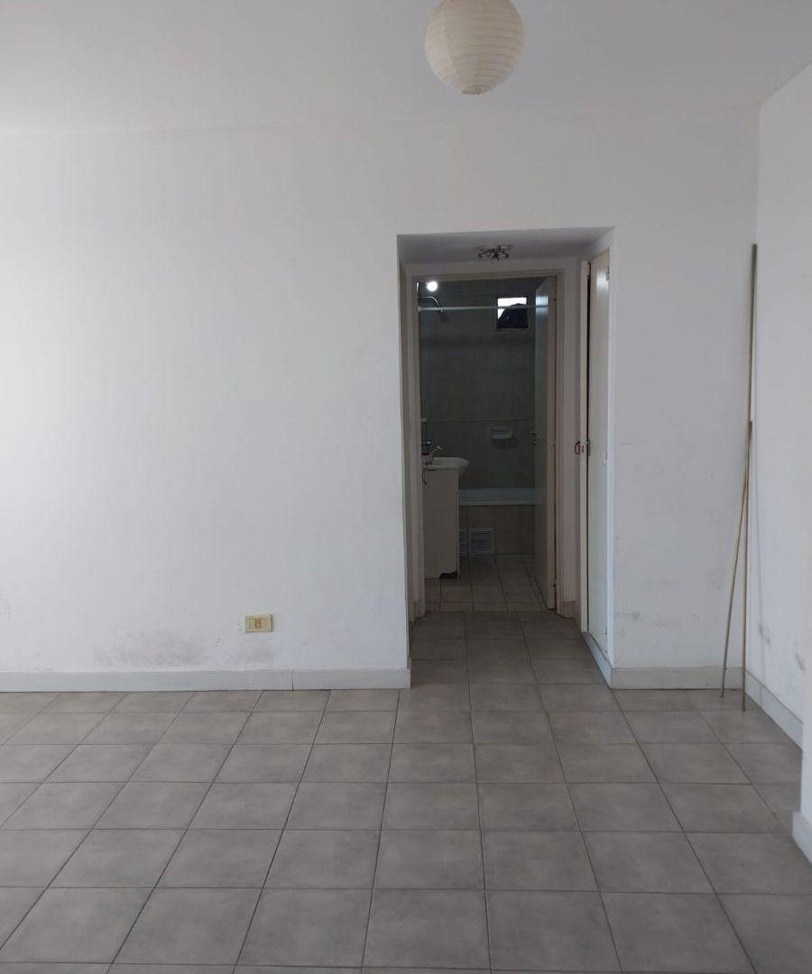 Foto de VILLA PUEYRREDON- DEPARTAMENTO A LA VENTA 2 AMBIENTES MUY LUMINOSO, imagen 1