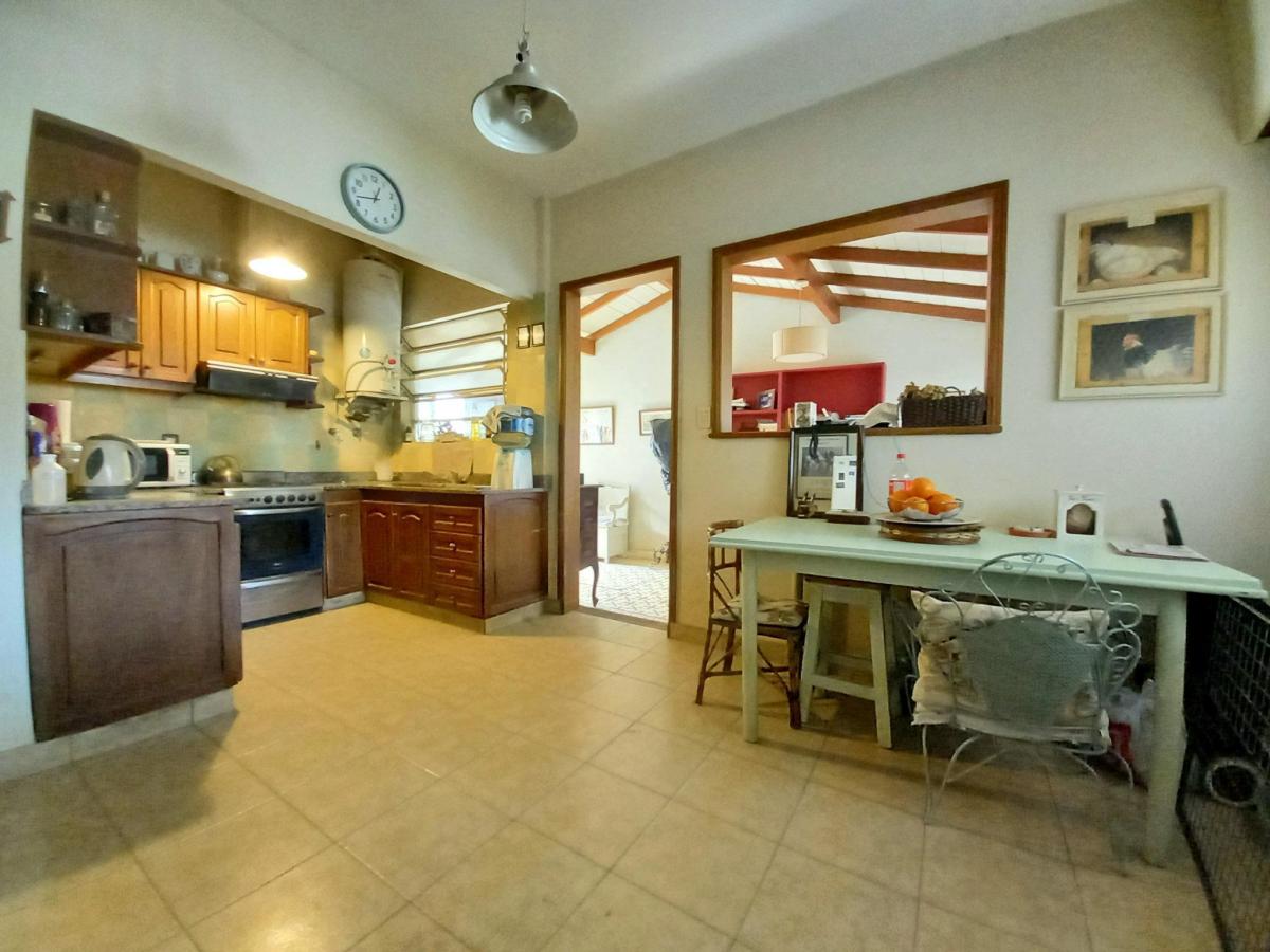 Casa chalet 3 ambientes en Castelar