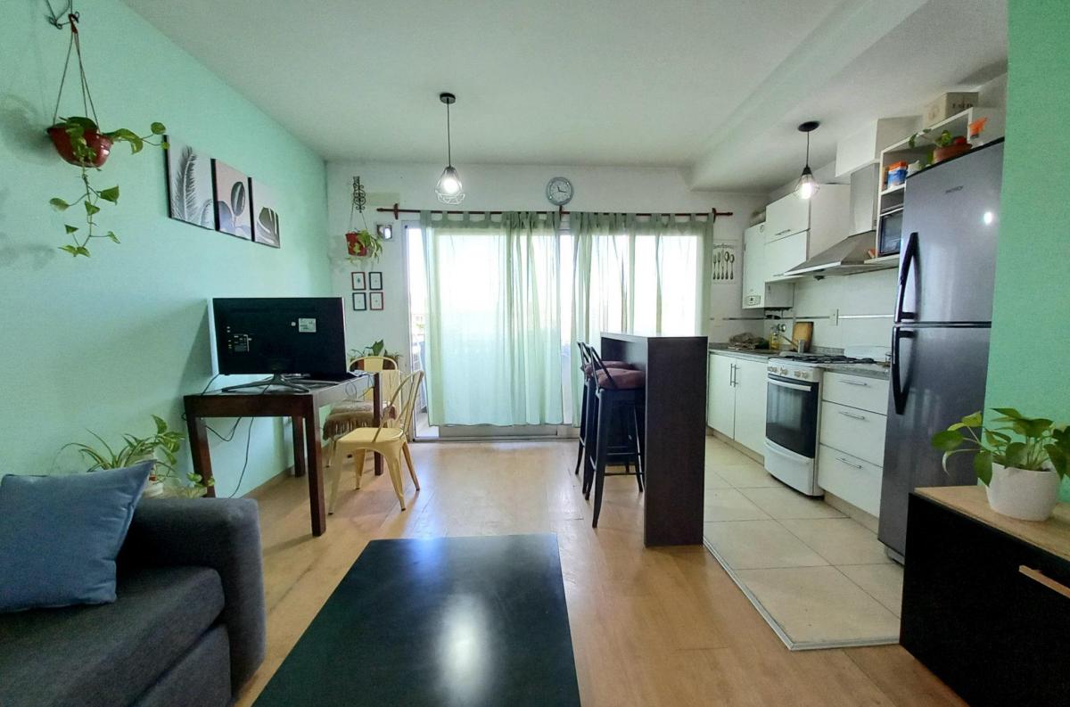 Departamento 2 ambientes en Castelar