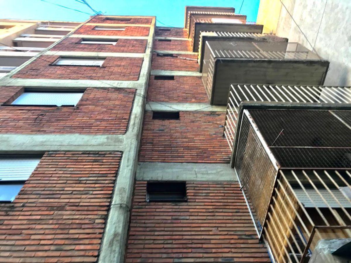 Departamento 2 ambientes con cochera en Castelar