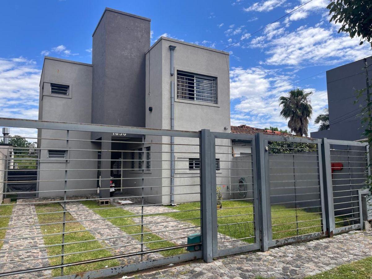 Casa 4 ambientes con jardin en Ituzaingó
