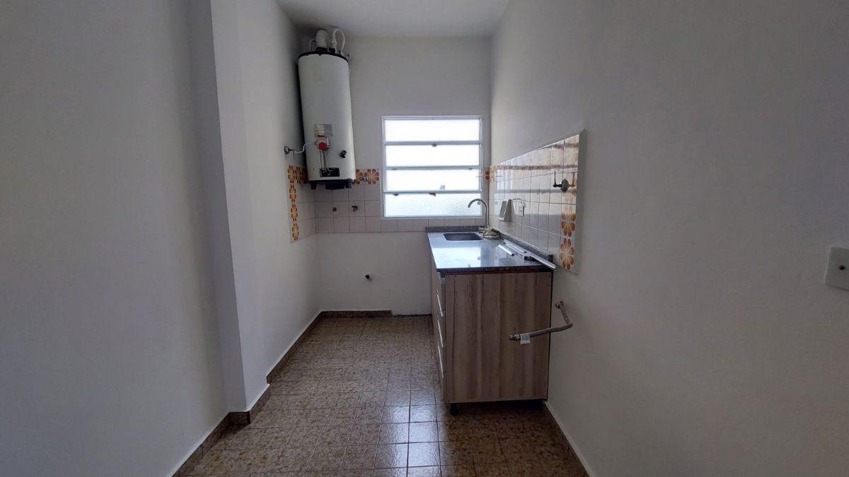 Foto de Departamento 2 ambientes Apto Profesional en Castelar, imagen 2