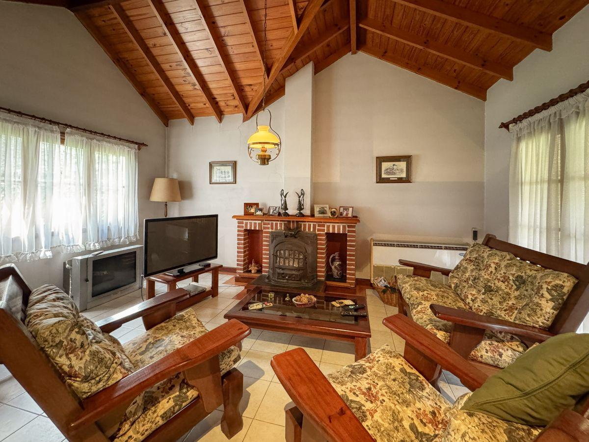 Foto de Casa 3 ambientes con jardin en Castelar, imagen 3