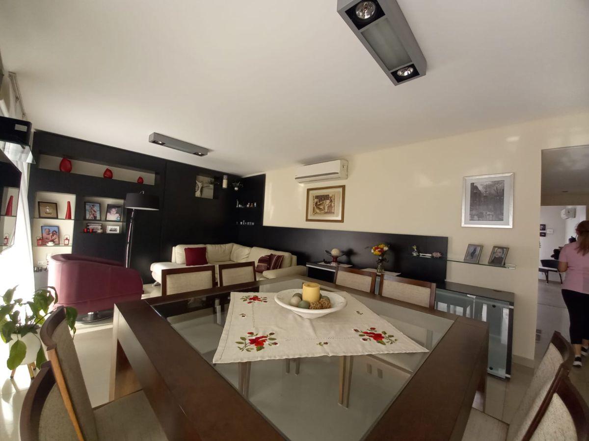 Foto de Departamento 4 ambientes con 2 cocheras en Castelar, imagen 3