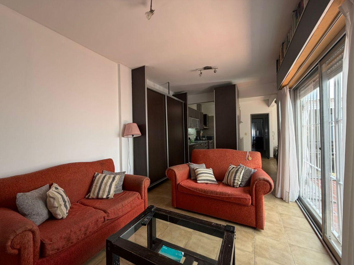 Foto de Casa PH 3 ambientes con patio en Ituzaingó, imagen 2