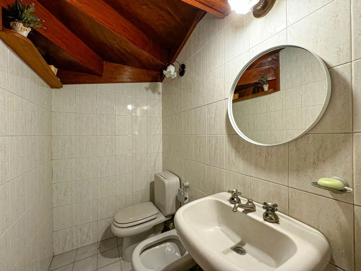 Casa 5 ambientes con pileta en Castelar 5