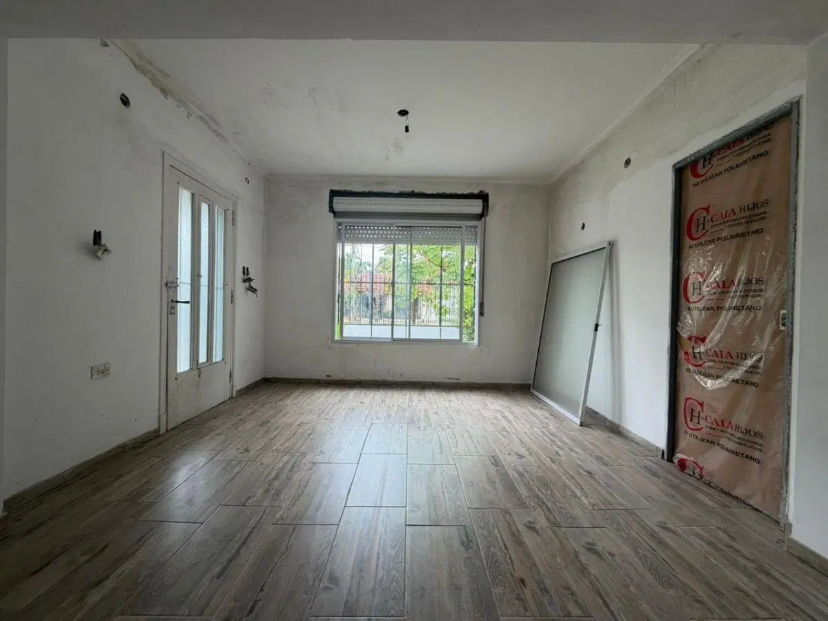 Alquiler comercial casa 5 ambientes en Castelar 4