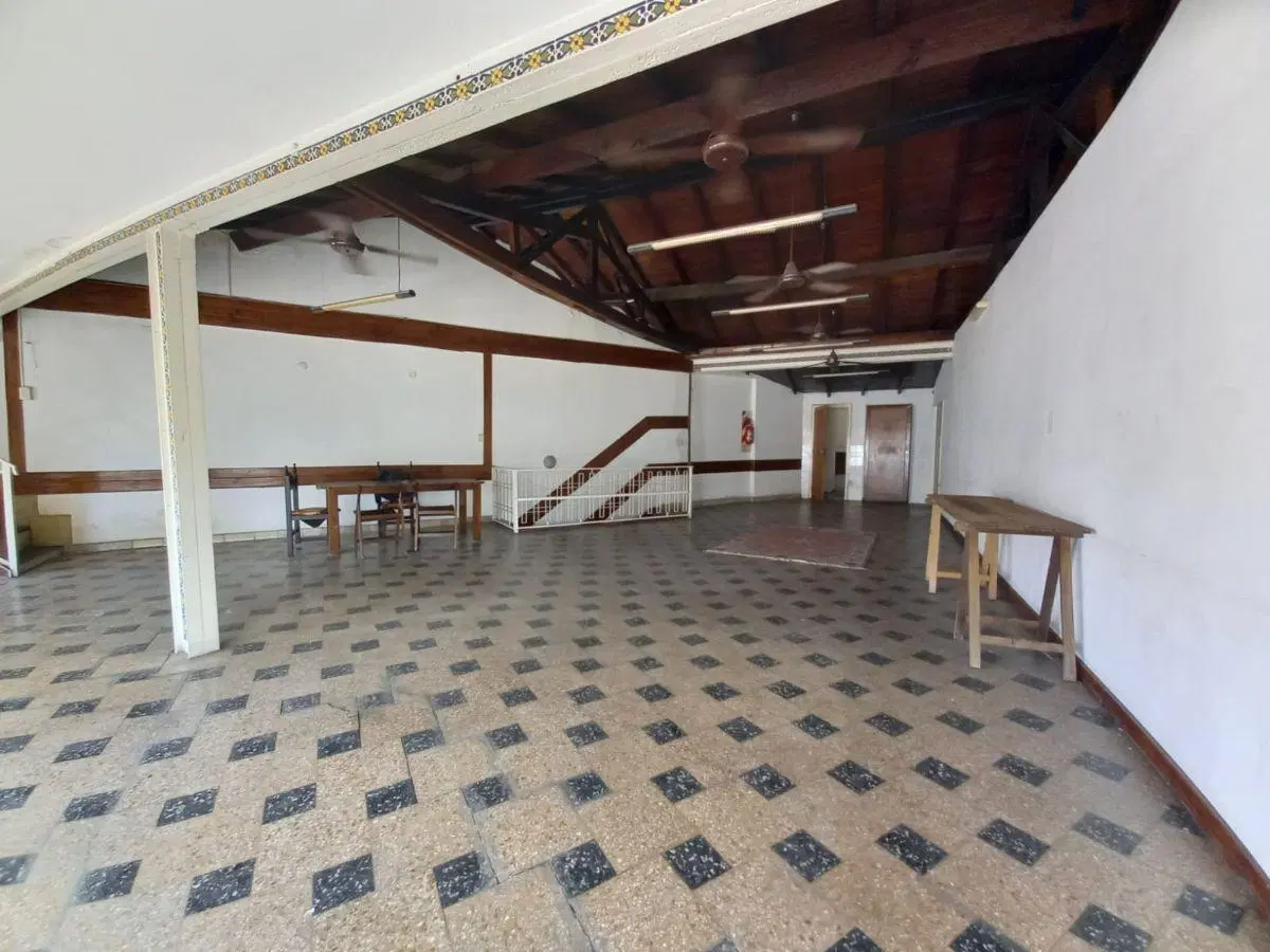 Venta salon comercial en Castelar 5