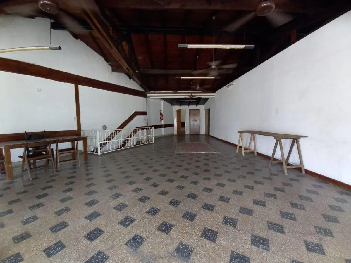 Venta salon comercial en Castelar 4