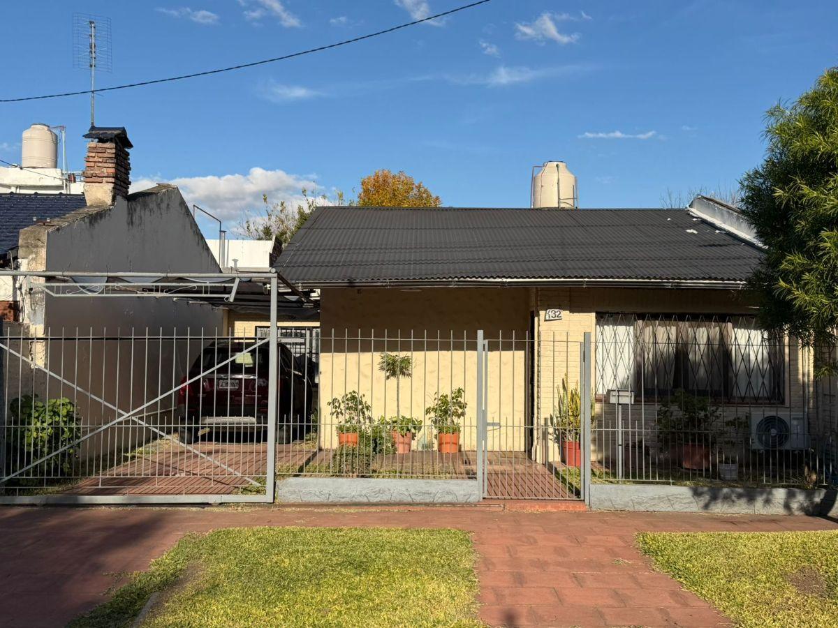 Casa 3 ambientes en Ituzaingó