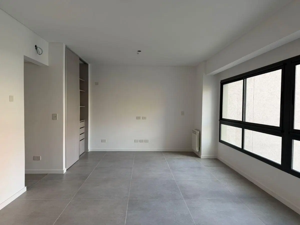Alquiler monoambiente en Castelar 2