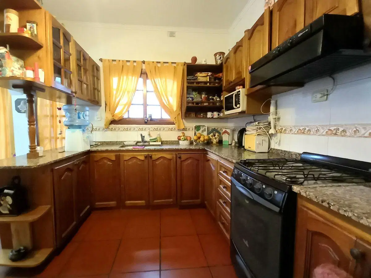 Casa 3 ambientes con jardin en Castelar 4
