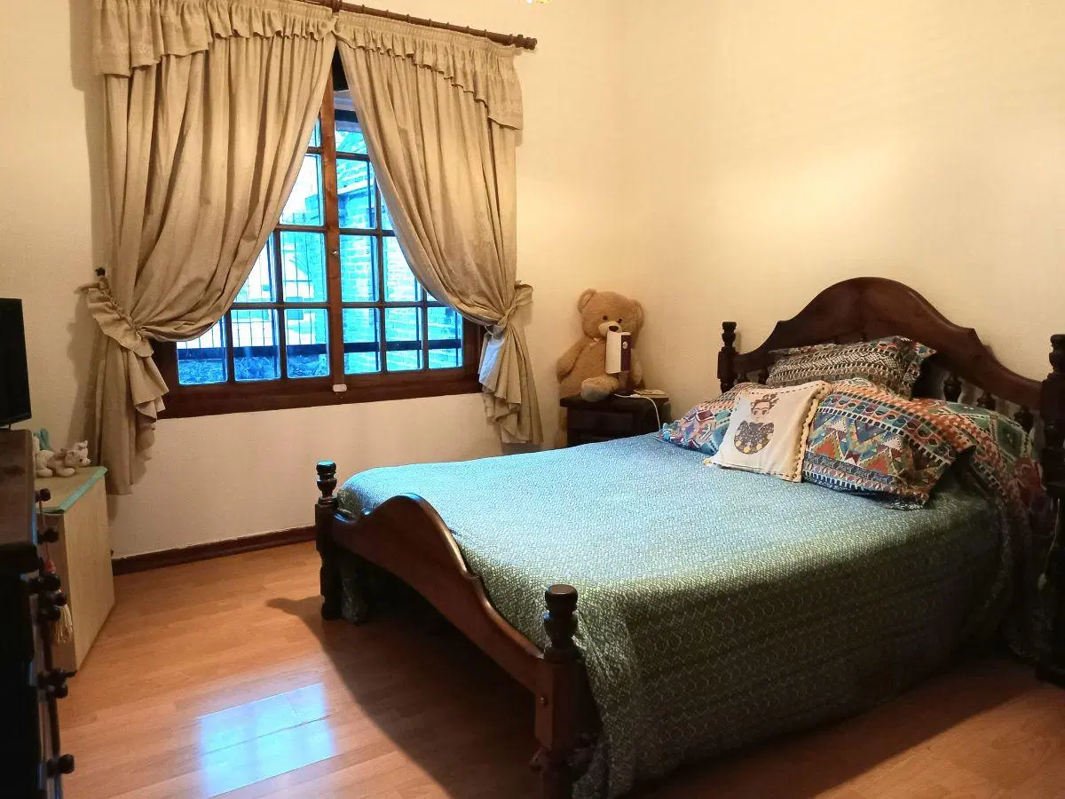 Casa 3 ambientes con jardin en Castelar 8