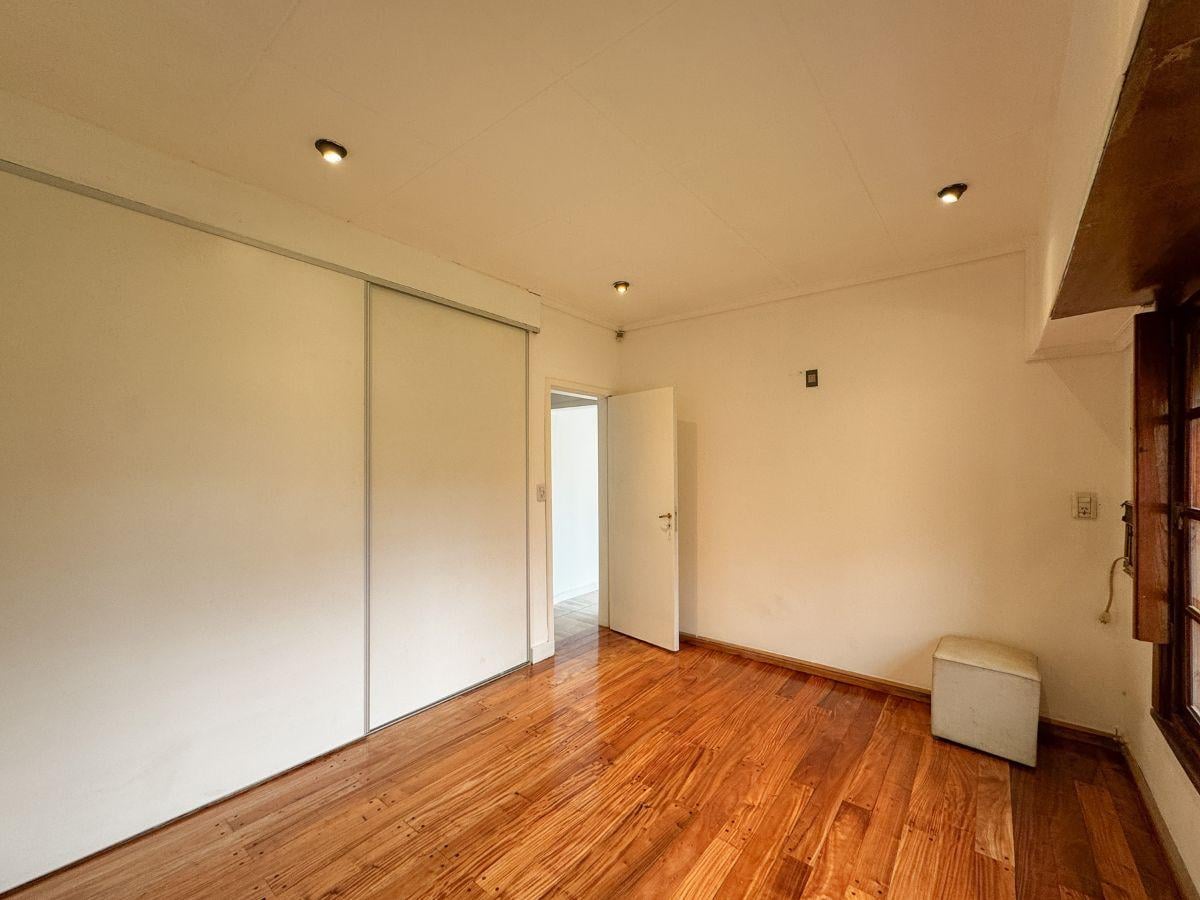 Foto de Casa 3 ambientes con pileta en Castelar, imagen 5
