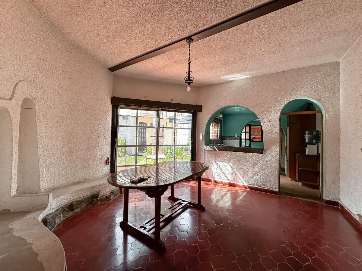 Foto de Casa 3 ambientes con pileta en Castelar, imagen 5