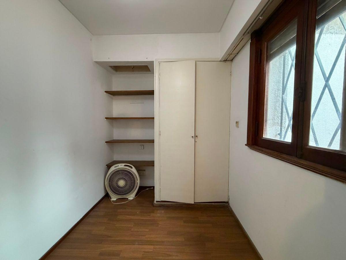Foto de Casa 4 ambientes con jardin en Castelar, imagen 1