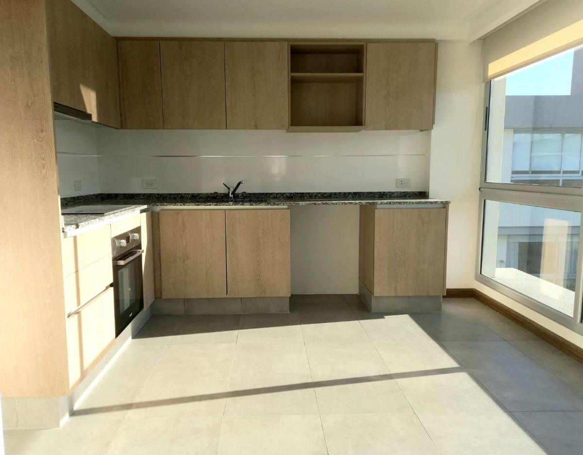 Foto de Departamento 5 ambientes con pileta en Castelar, imagen 2