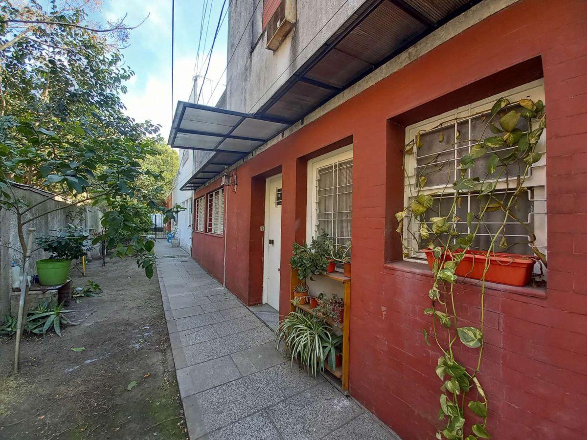 Foto de Casa PH 3 ambientes en Castelar, imagen 1