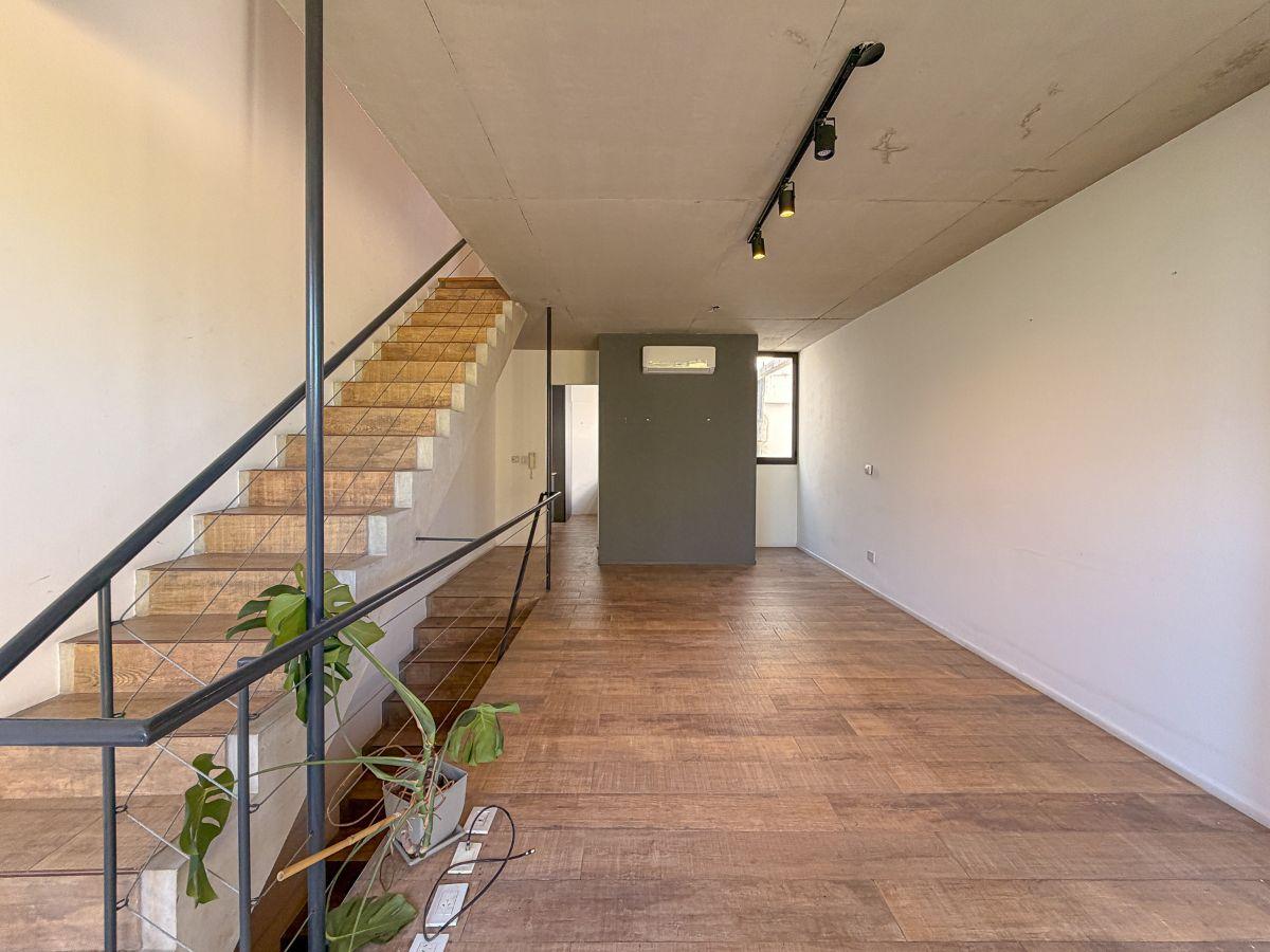 Foto de Casa dúplex 4 ambientes con cochera en Castelar, imagen 2