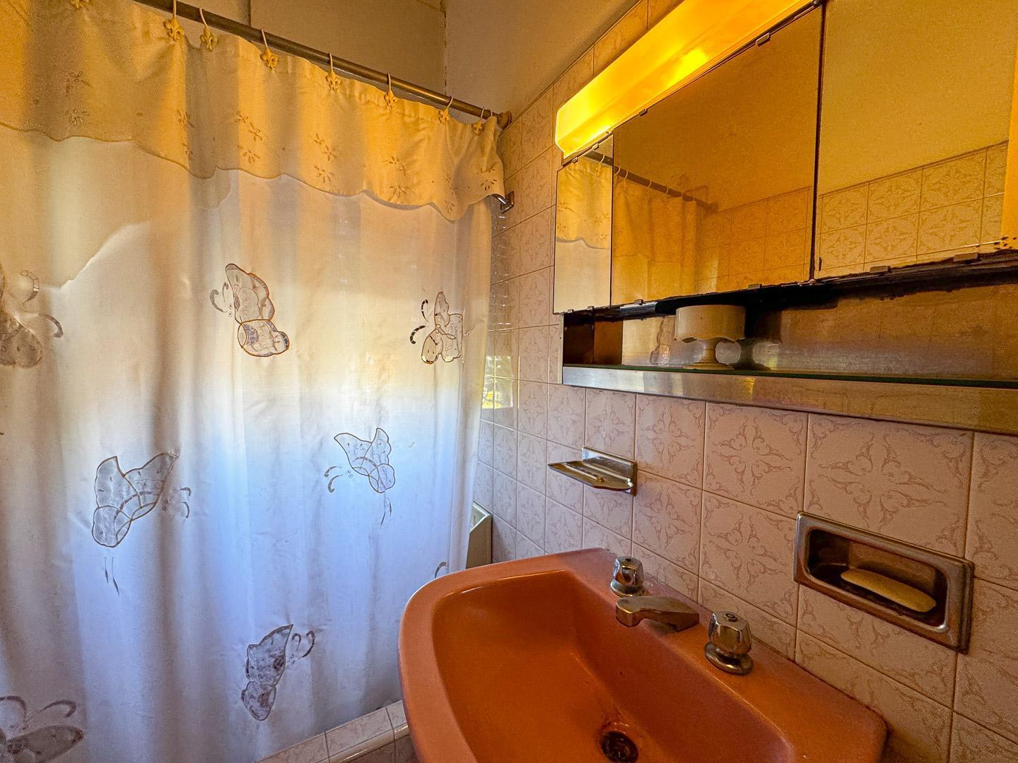 Foto de Casa en venta - ARREDONDO 2761 E/ITALIA Y ESPAÑA, CASTELAR NORTE, imagen 5