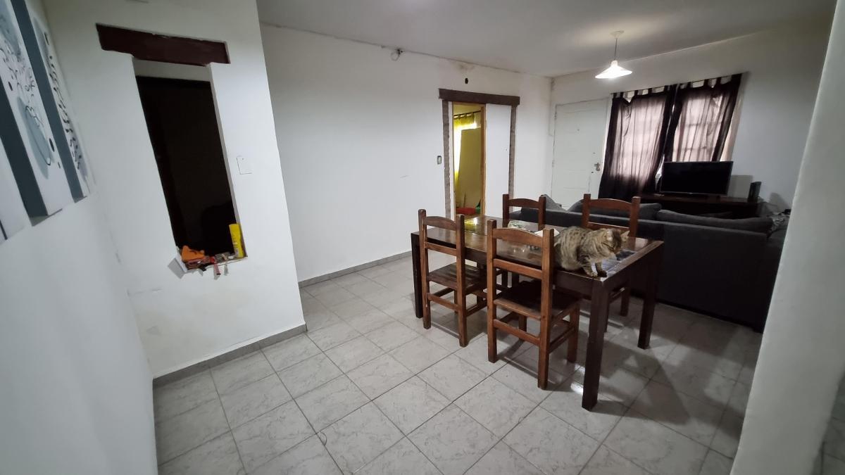 Foto de OPORTUNIDAD INVERSION Venta Casa 3 Dorm 2 Baños mas DPTO 2 Dorm. Q. de, imagen 3