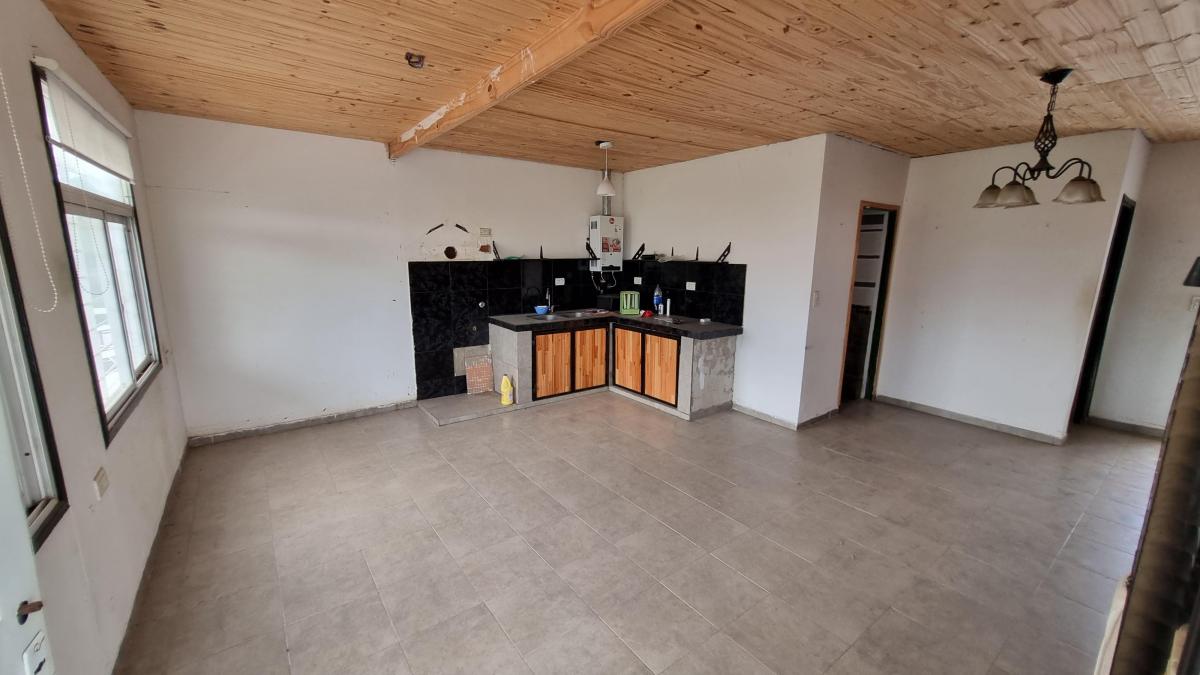 Foto de OPORTUNIDAD INVERSION Venta Casa 3 Dorm 2 Baños mas DPTO 2 Dorm. Q. de, imagen 2