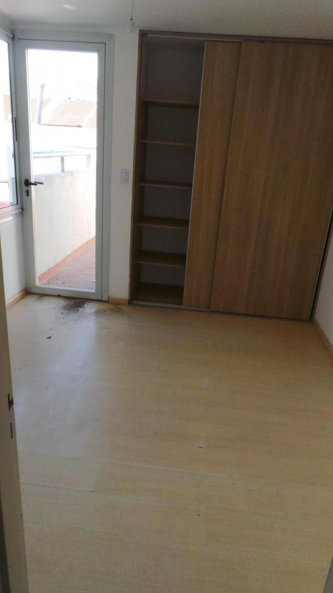 Gral. Paz Vendo Departamento un Dormitorio con Balcon y Terraza Propia 3