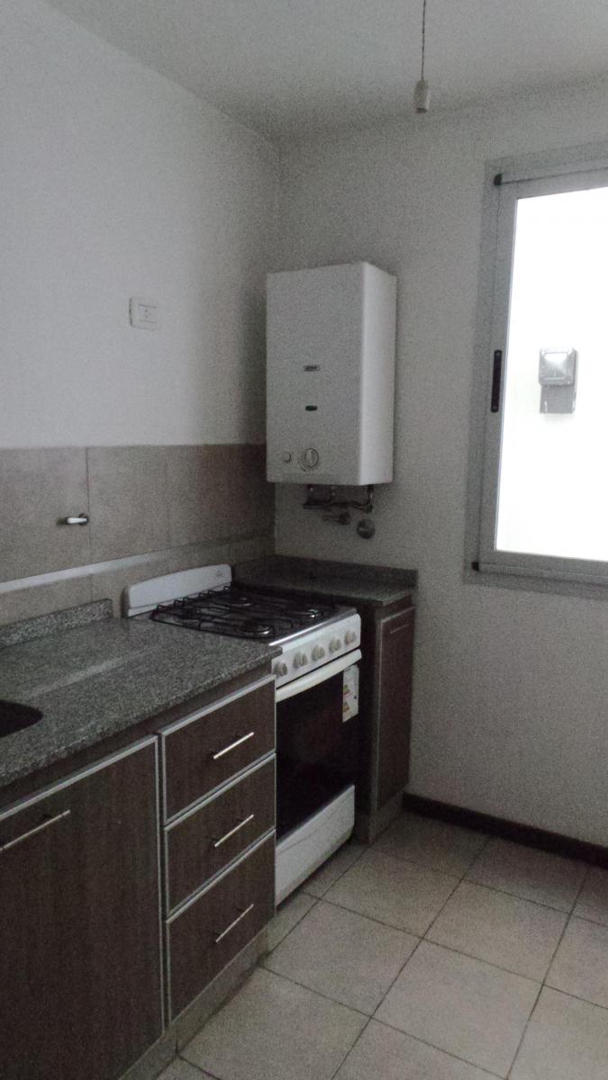 Gral. Paz Vendo Departamento un Dormitorio con Balcon y Terraza Propia 3