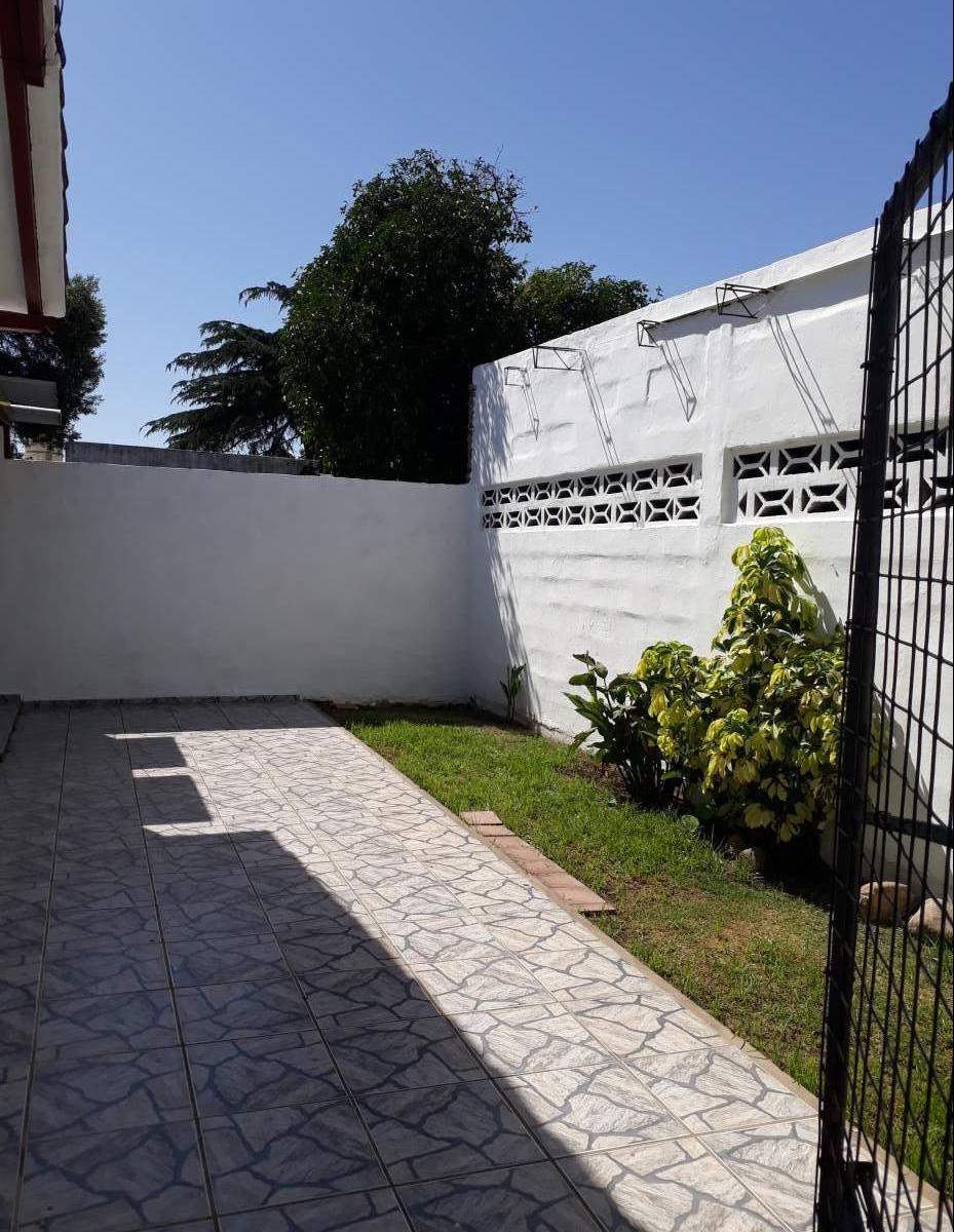 Villa Cabrera (Zipoli 2020) - Venta 2 Casas Galpon 4