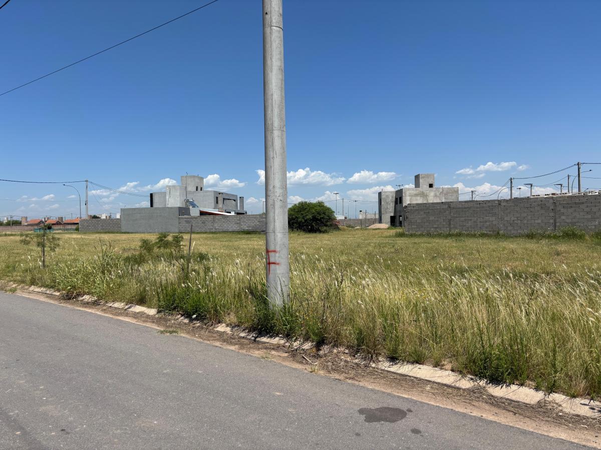 Vendo Valle Cercano - 312 m² - Oportunidad con Escritura Mza 131 Lote 13 El Equipo 4