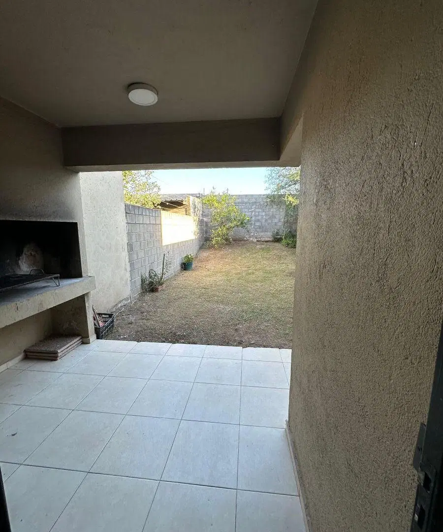 Venta Duplex Lomas del Chateau 2 dorm 5