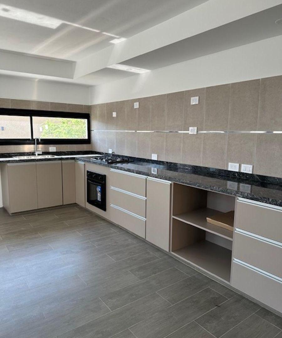 Foto de Venta casa Country La Cercanía Mendiolaza 3 dorm, imagen 3
