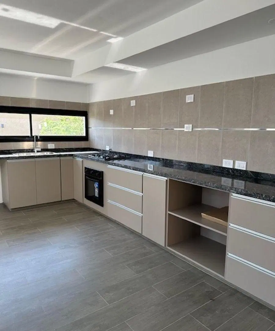 Venta casa Country La Cercanía Mendiolaza 3 dorm 3