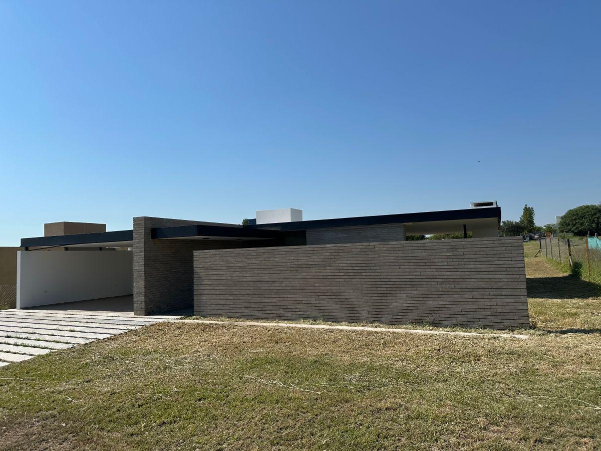Venta casa Country La Cercanía Mendiolaza 3 dorm