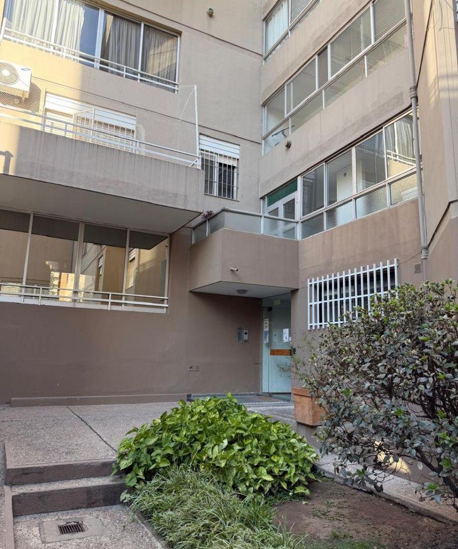 Departamento 3 dormitorios en alquiler en Nueva Córdoba, con cochera