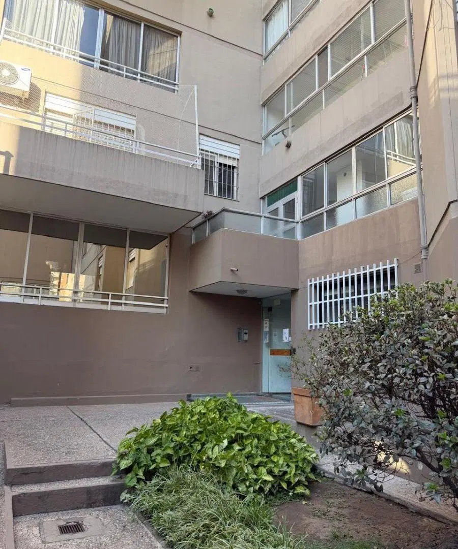 Departamento 3 dormitorios en alquiler en Nueva Córdoba, con cochera 1