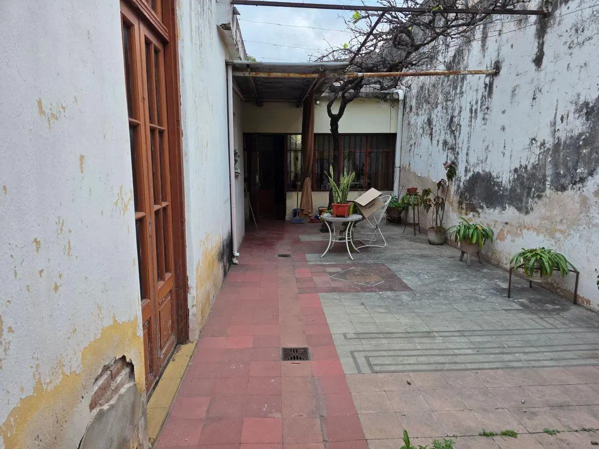 VENTA TERRENO A DEMOLER/ RECICLAR BARRIO GENERAL PAZ PUEYRREDON IDEAL INVERSOR 2