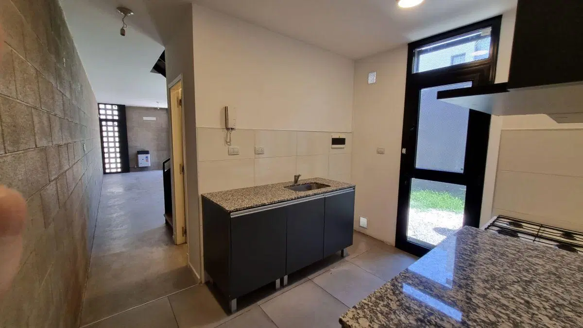 Alquiler Duplex 2 Dorm. Patio Cochera CUBIERTA Lomas del Chateau 5