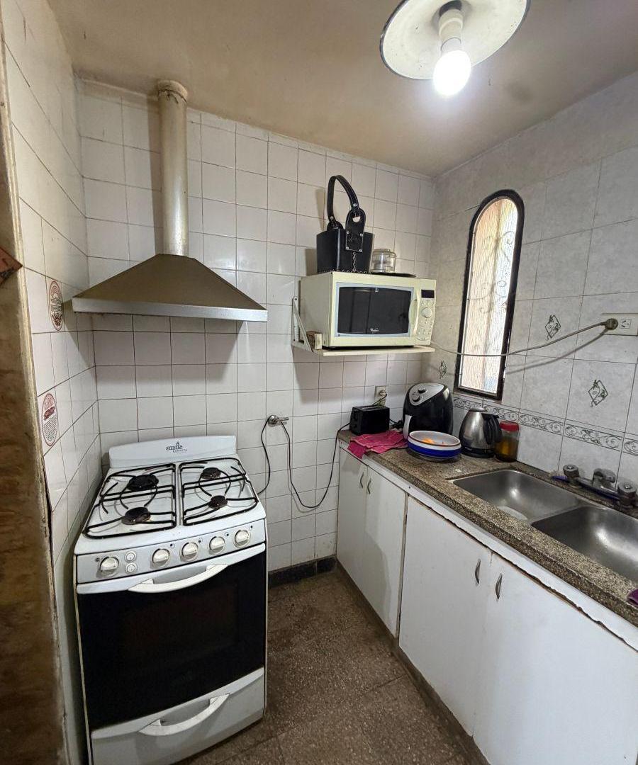 Foto de Casa de 183 m² con 2 dormitorios y cochera doble en venta en Santa, imagen 2