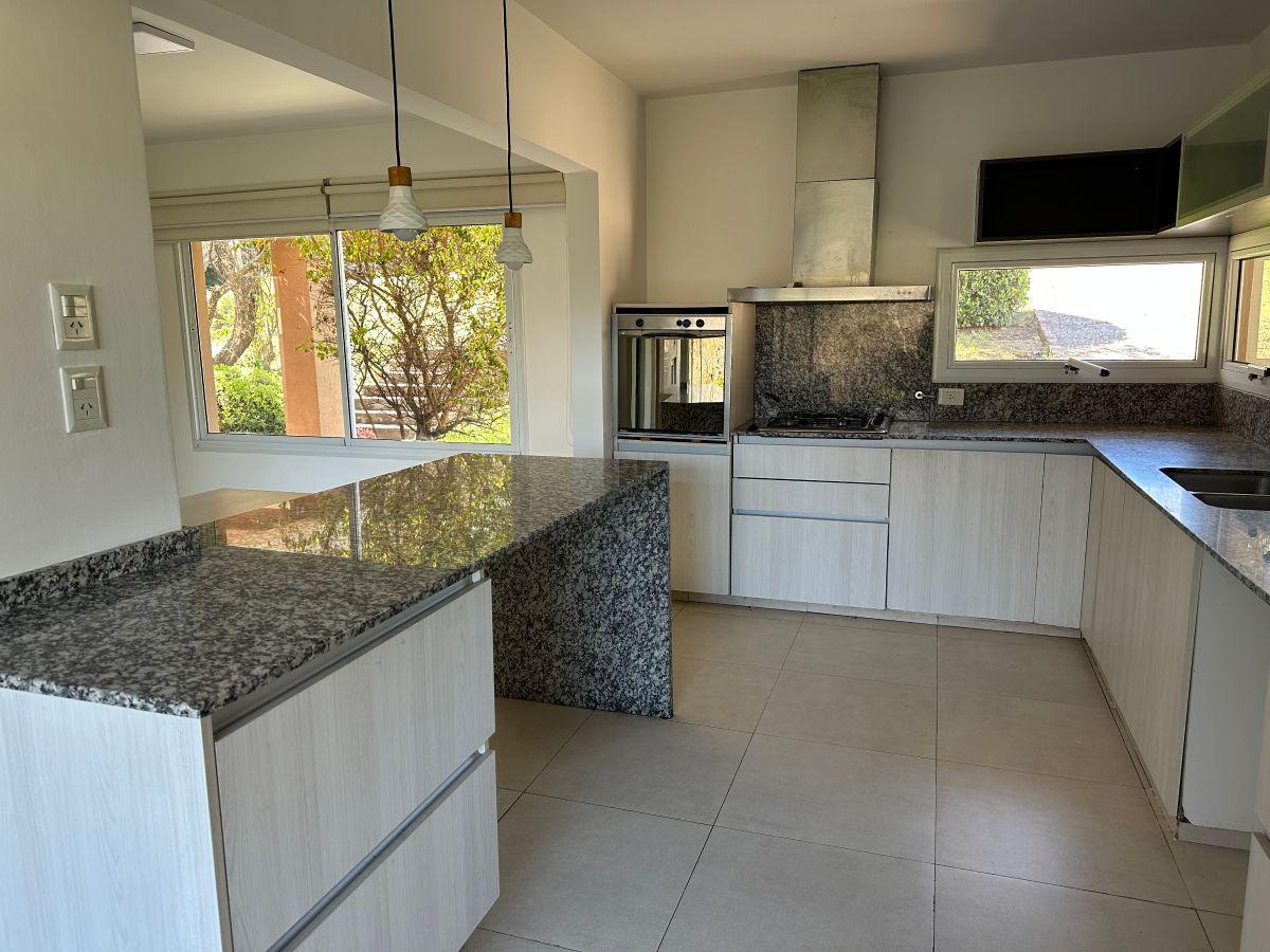 Foto de Venta casa una planta country 4 hojas mendiolaza, imagen 2