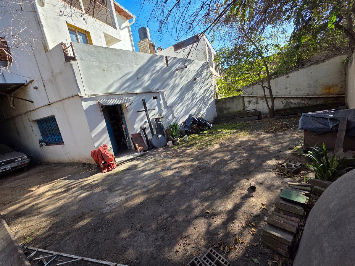 Foto de VENTA LOCAL COMERCIAL Y DEPARTAMENTO 2 DORM BARRIO POSTA DE VARGAS, imagen 5