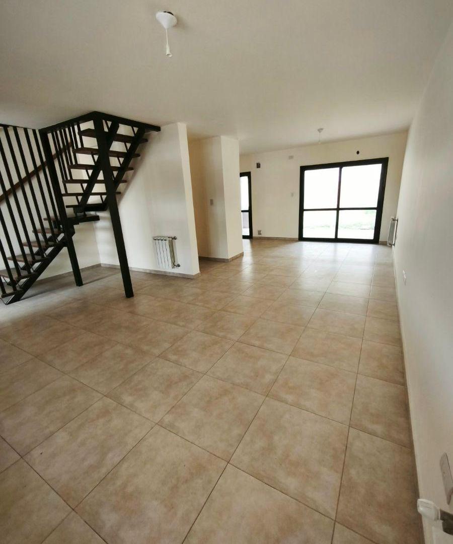 Foto de ALQUILO DUPLEX EN CLAROS DEL BOSQUE, imagen 1