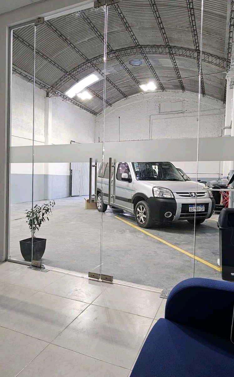 Excelente Oportunidad Venta de Galpón en Tupungato 4