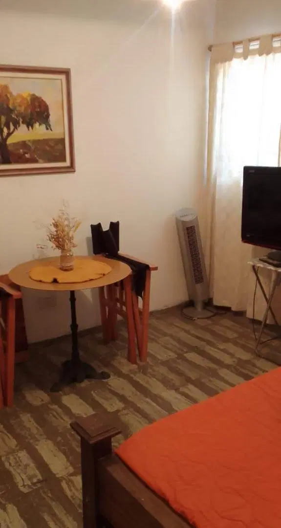 VENTA CASA Bº AVENIDA NORTE. GUAYMALLEN 4