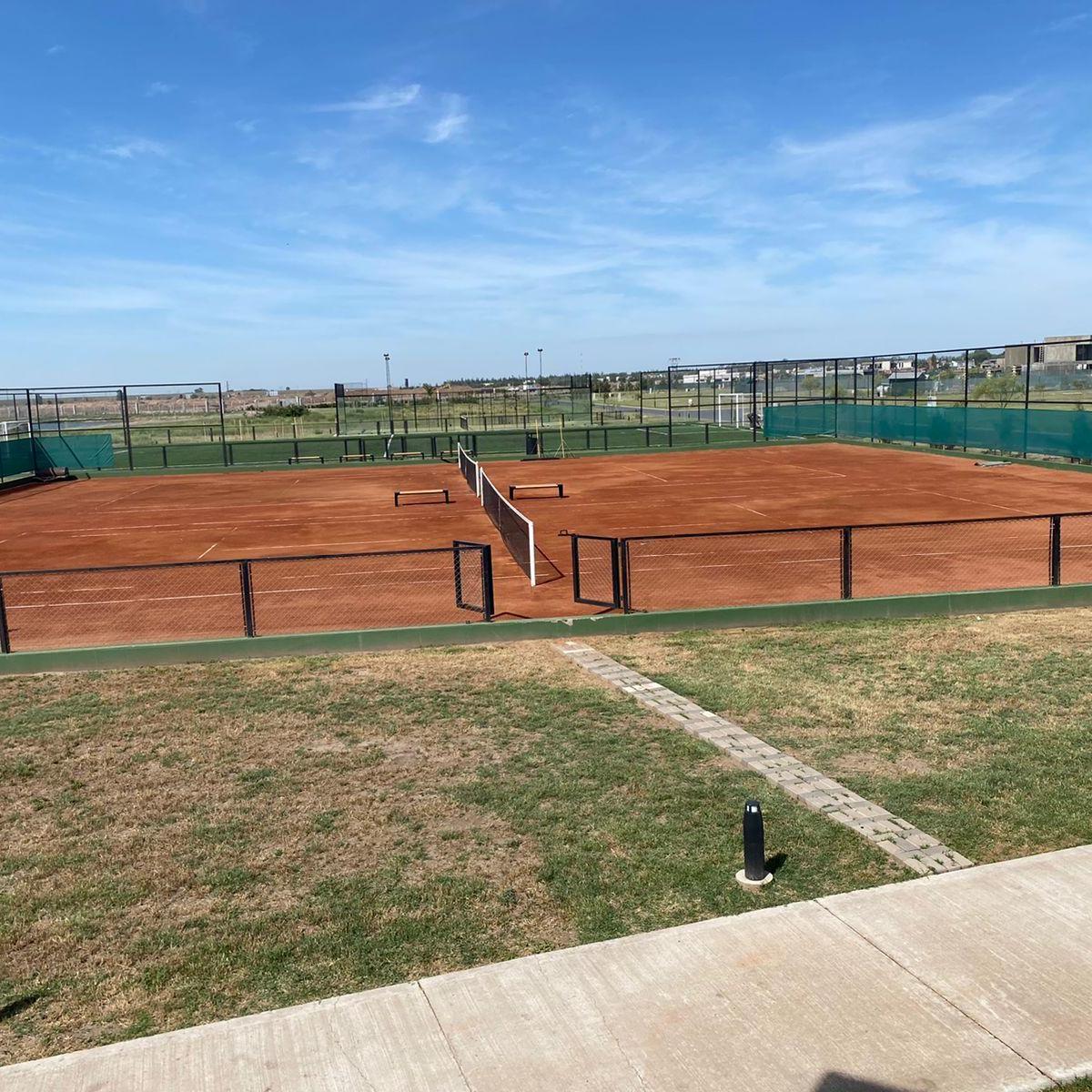Venta Casa Funes Vida Barrio Cerrado 3 Dorm. Piscina Estrenar 3