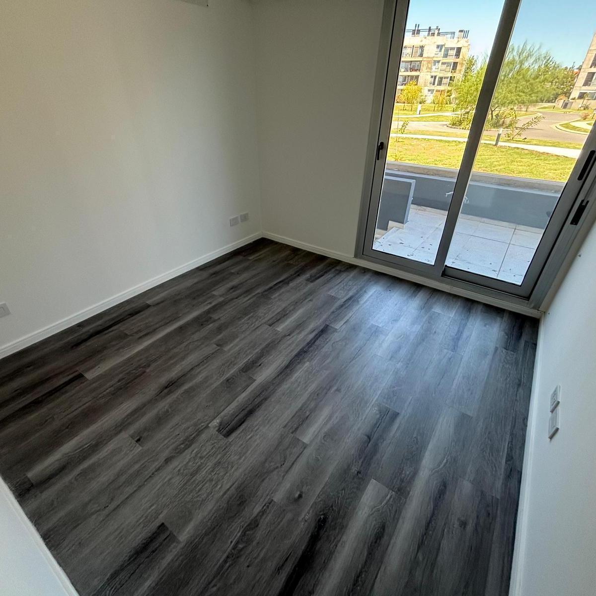 Venta Departamento Funes 8 Sauces 2 Dorm. a Estrenar Patio Amenities Cochera 5